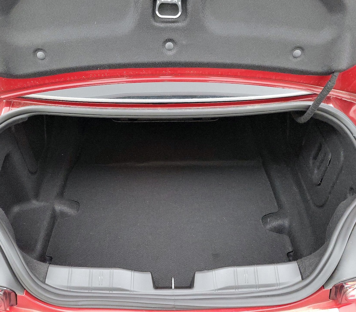 Trunk/Cargo (Seats Up)