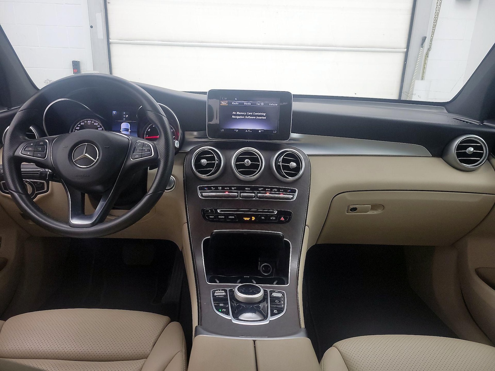 2018 Mercedes-Benz GLC GLC300 - Photo 10