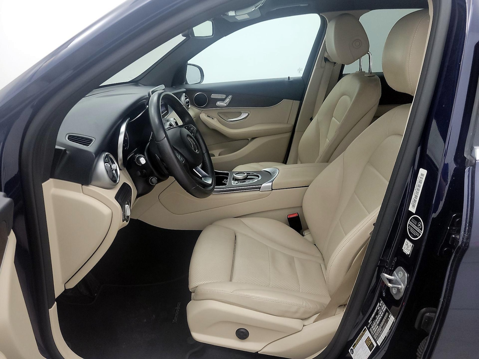 2018 Mercedes-Benz GLC GLC300 - Photo 12