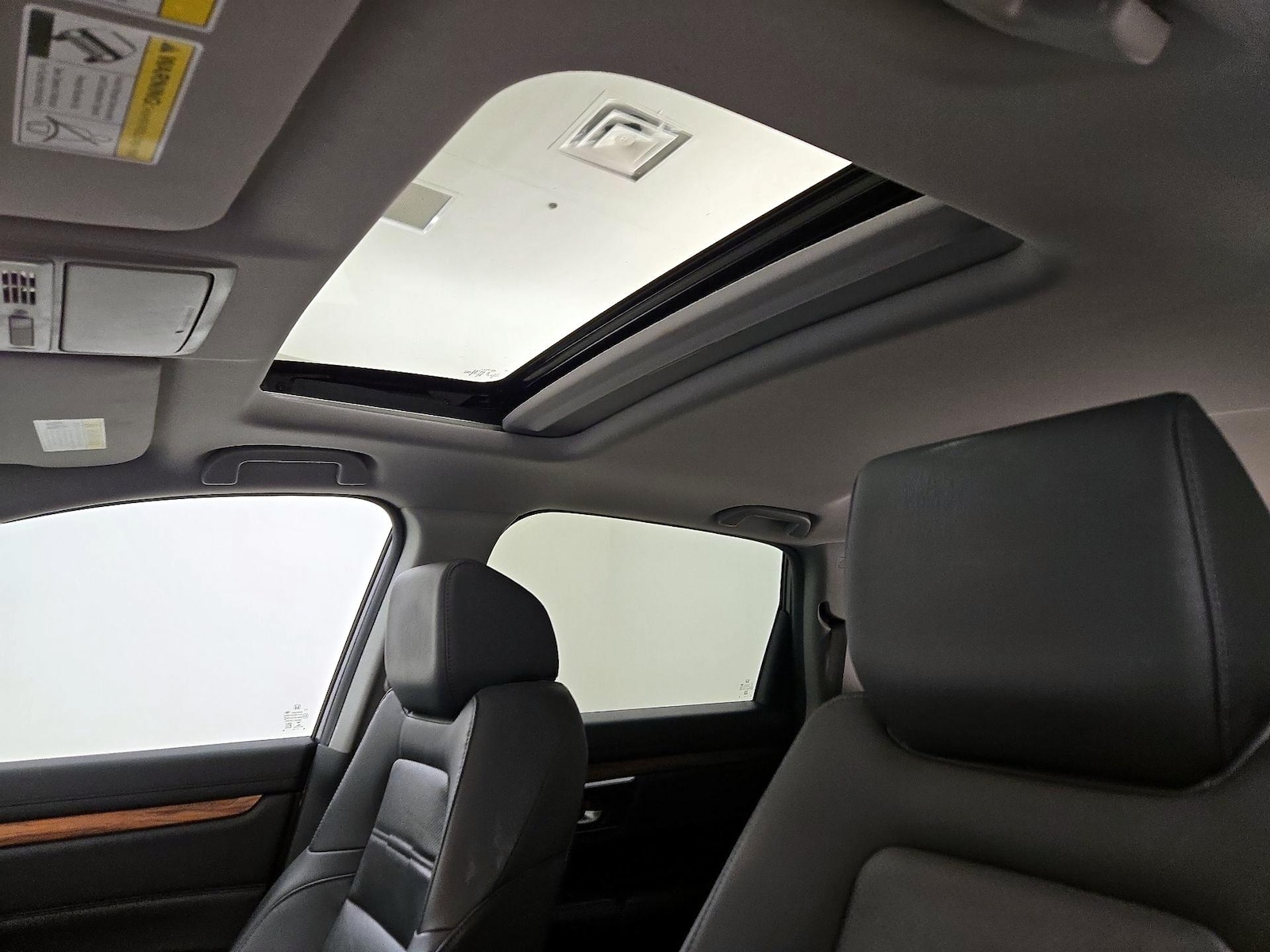 Sunroof(s) & Overhead Airbags