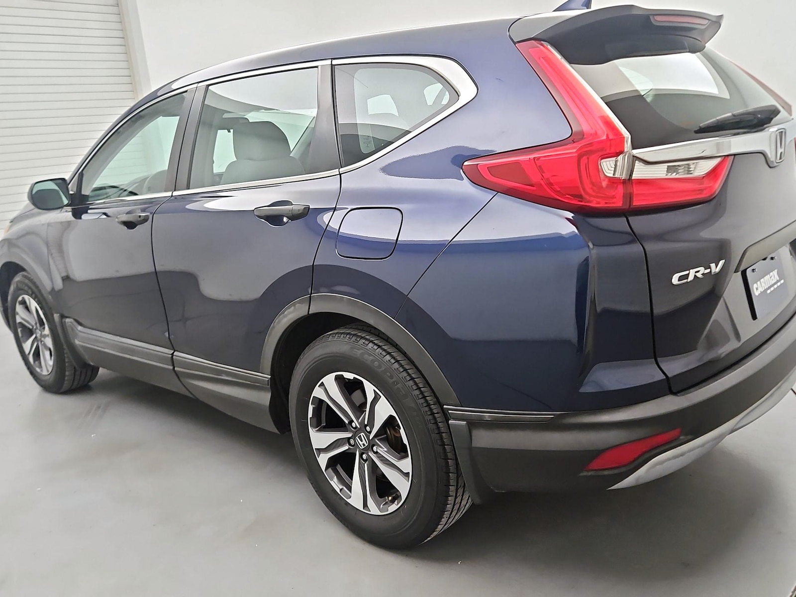 2017 Honda CR-V LX - Photo 7