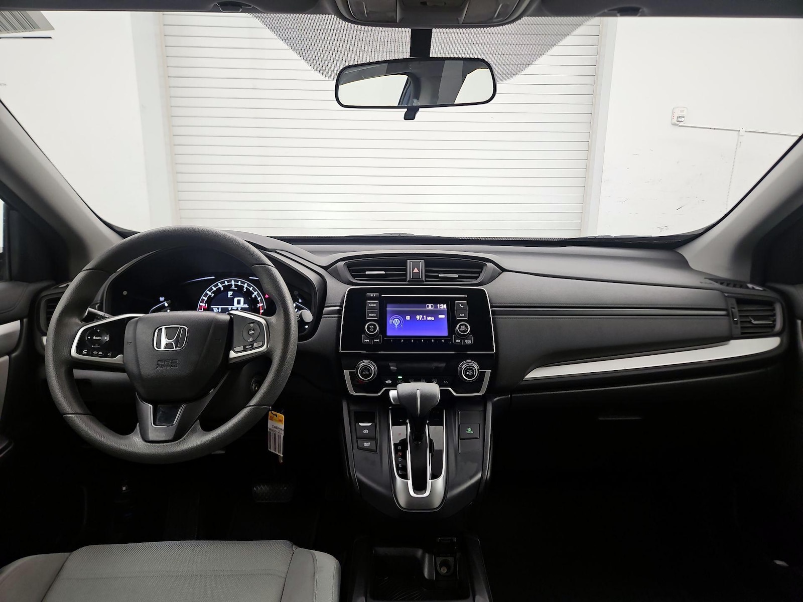 2017 Honda CR-V LX - Photo 8