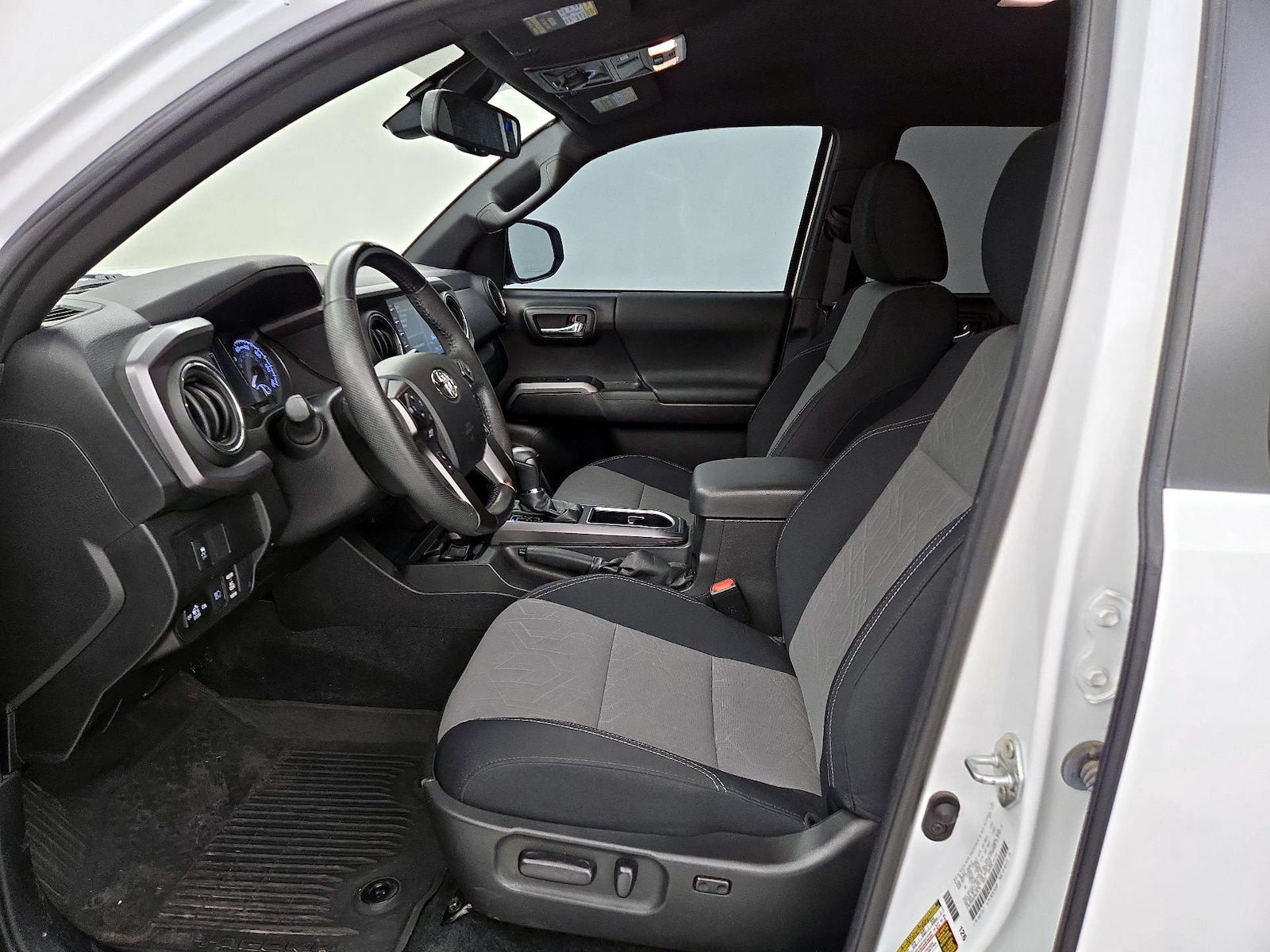 2023 Toyota Tacoma TRD Off Road - Photo 12