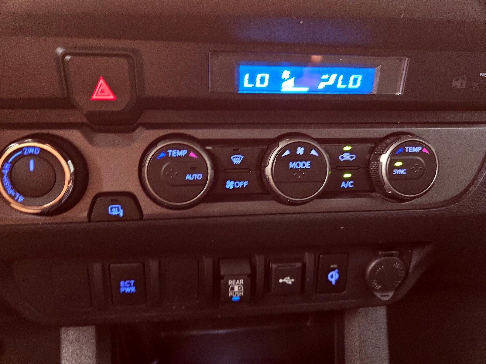 2023 Toyota Tacoma TRD Off Road - Photo 17