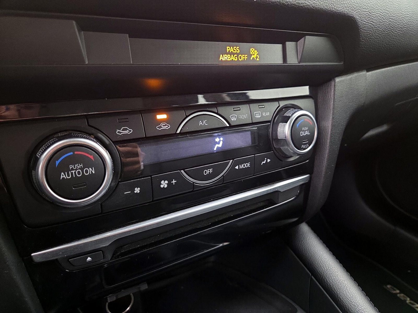 2016 Mazda MAZDA6 i Touring - Photo 18