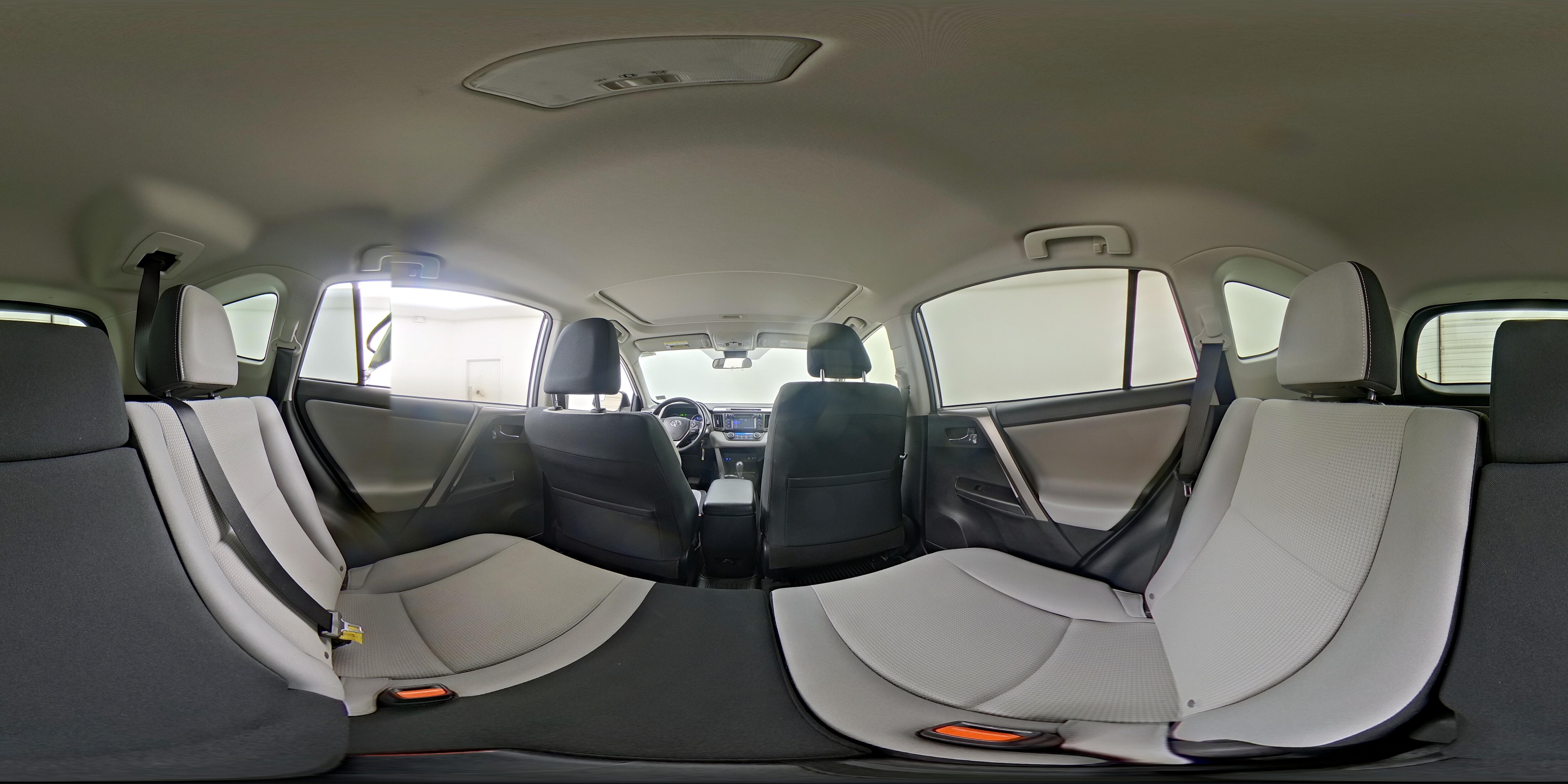 2017 Toyota RAV4 XLE - Photo 26