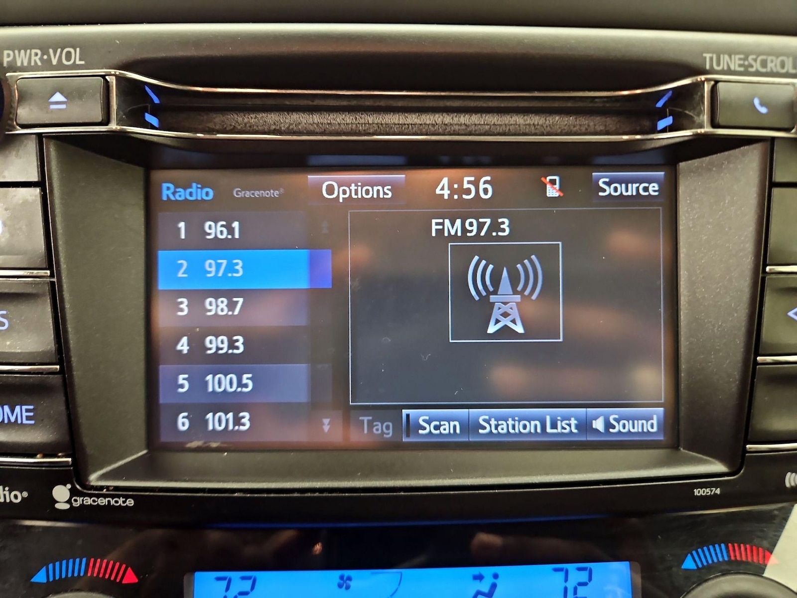 2017 Toyota RAV4 XLE - Photo 16