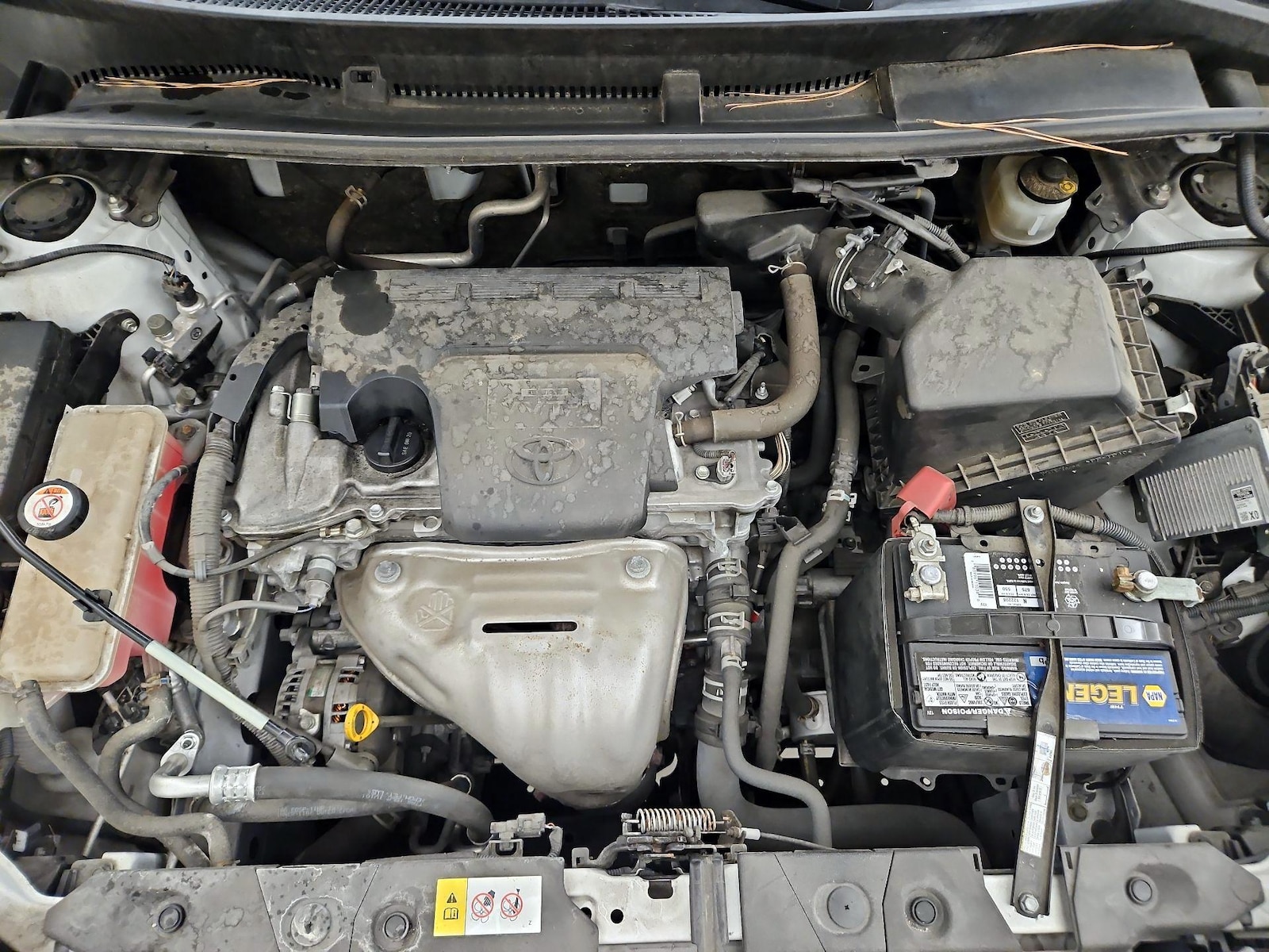 2017 Toyota RAV4 XLE - Photo 23