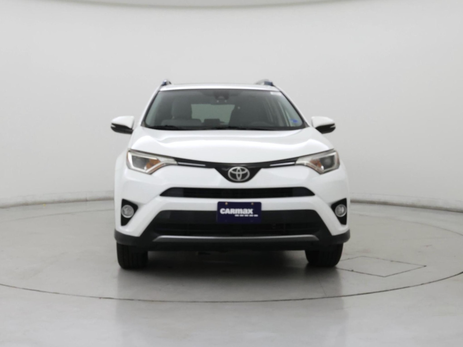 2017 Toyota RAV4 XLE - Photo 6