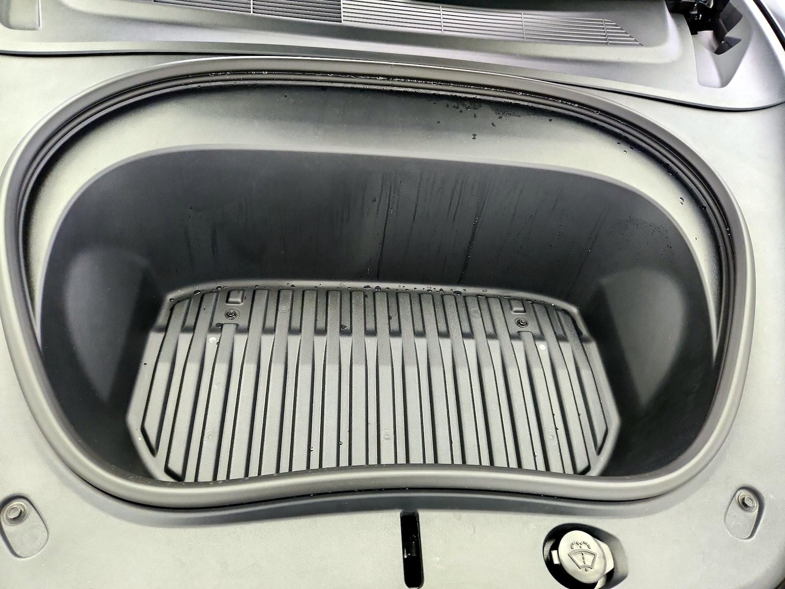 2025 Tesla Model 3 Long Range - Photo 22