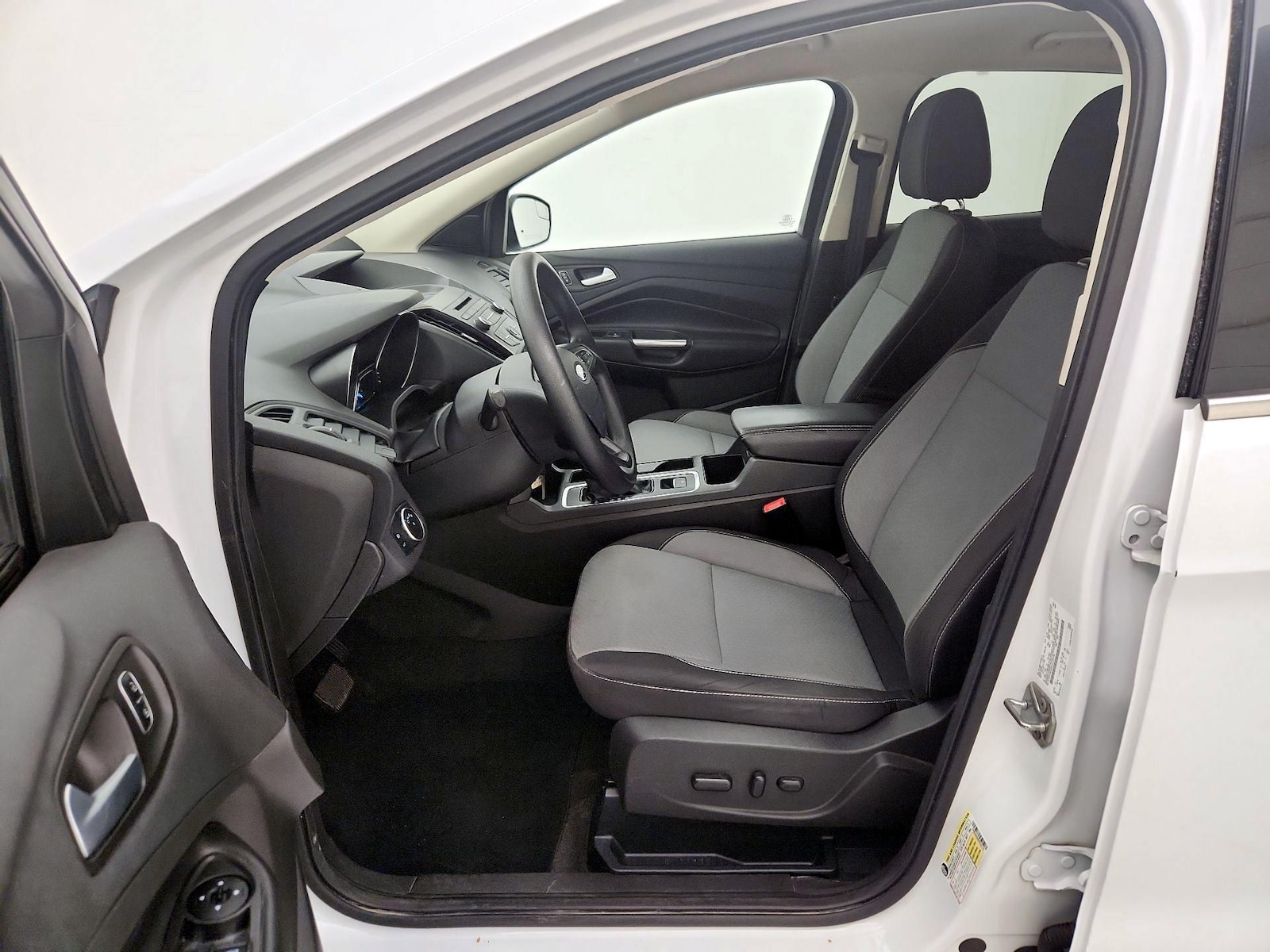 Power Seat(s) & Side Airbags