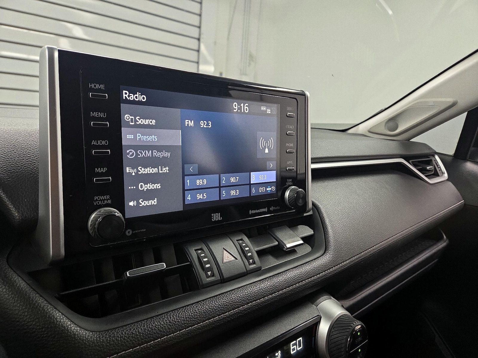 2021 Toyota RAV4 XLE Premium - Photo 15