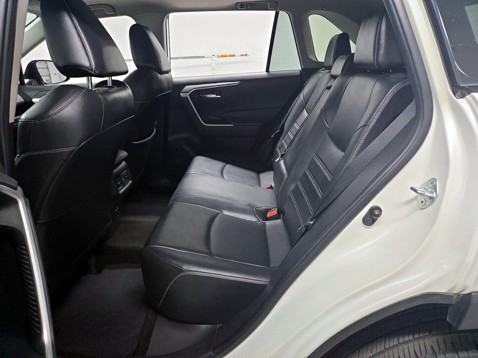 2021 Toyota RAV4 XLE Premium - Photo 18