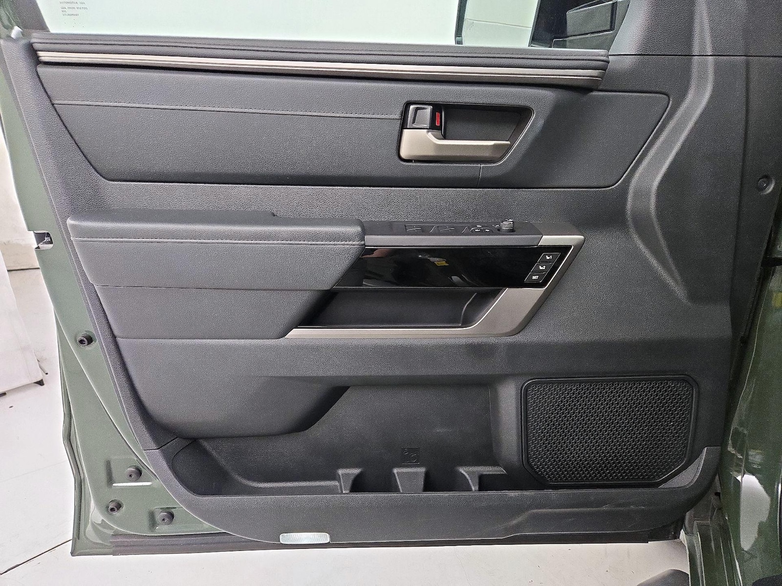 2023 Toyota Tundra Limited - Photo 13