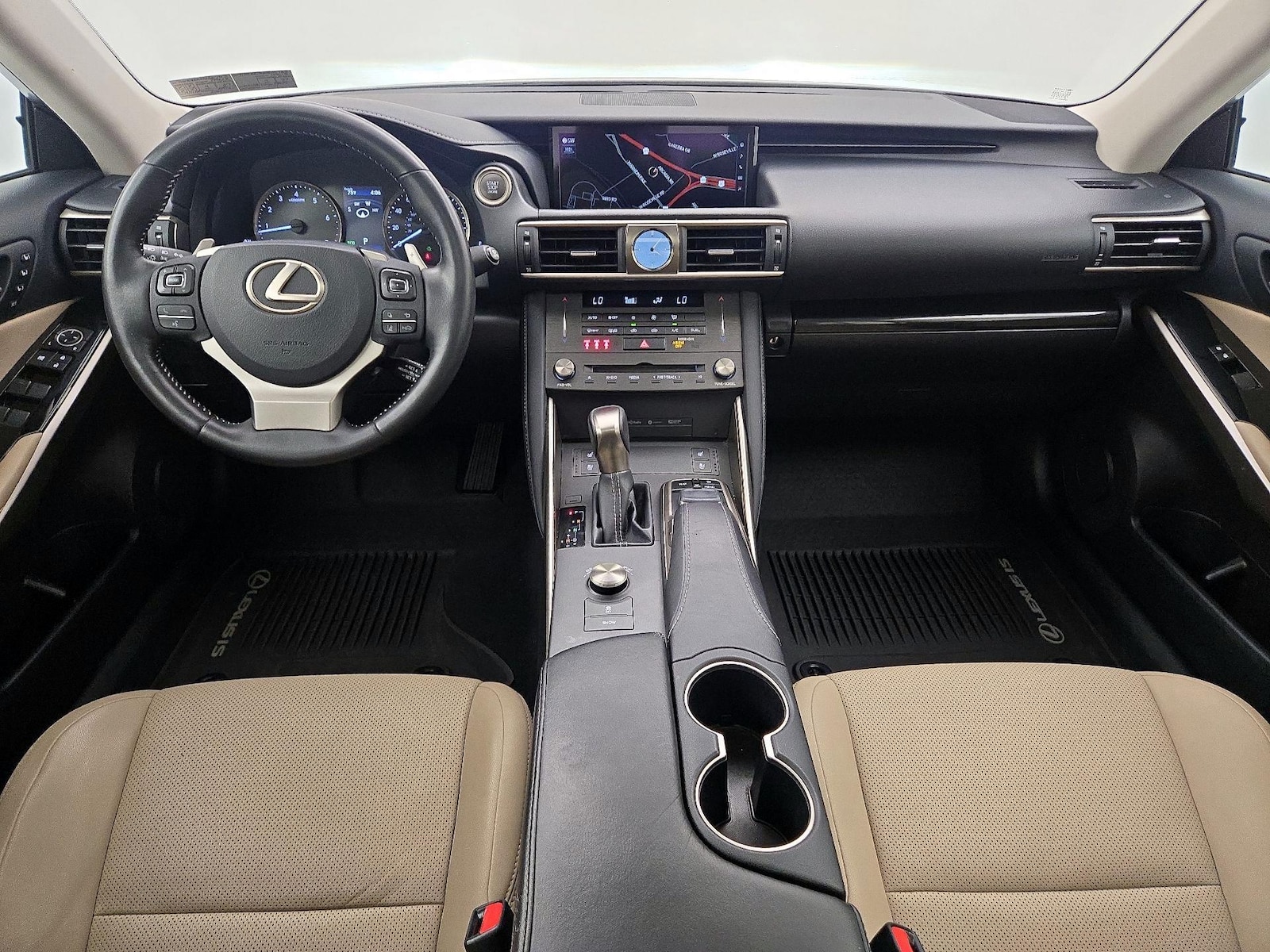 2019 Lexus IS 300 - Photo 10