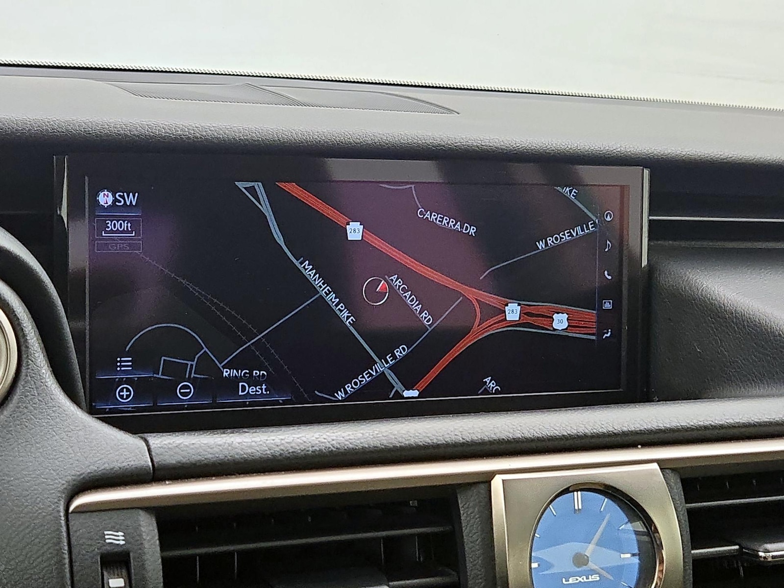 2019 Lexus IS 300 - Photo 15