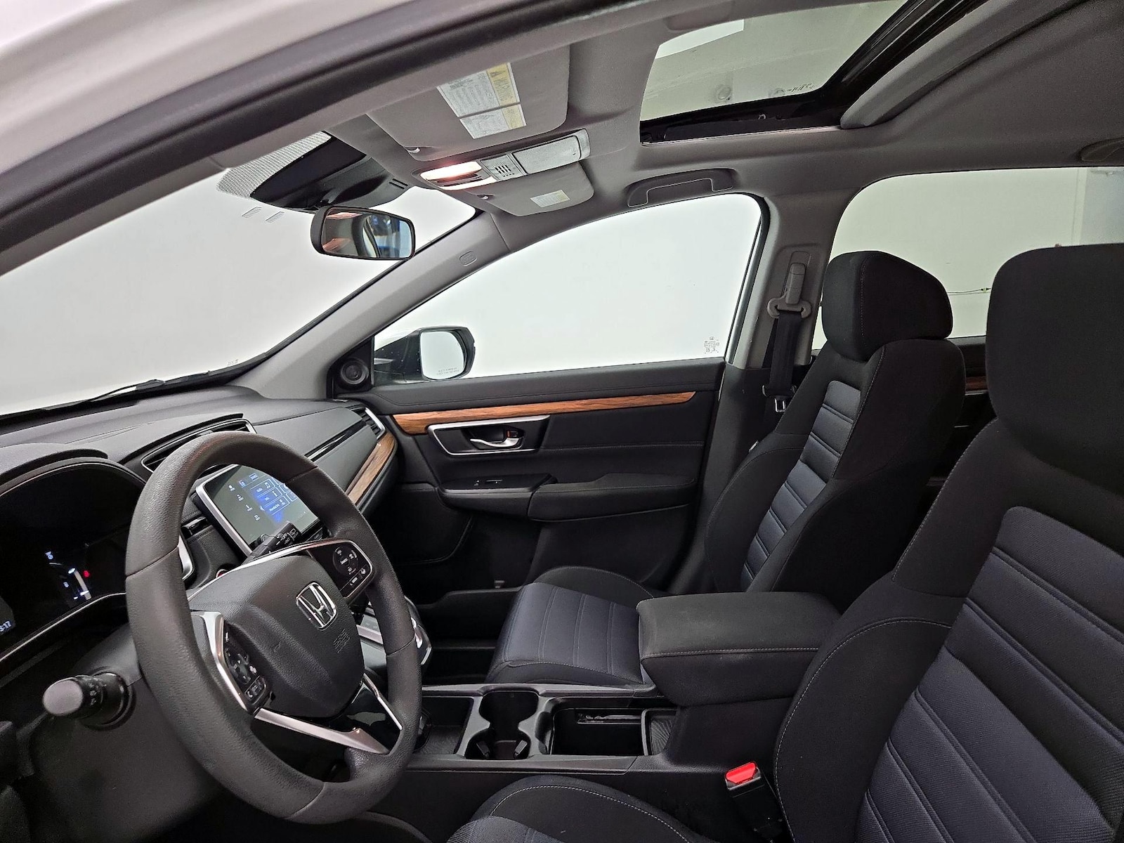 Sunroof(s) & Overhead Airbags