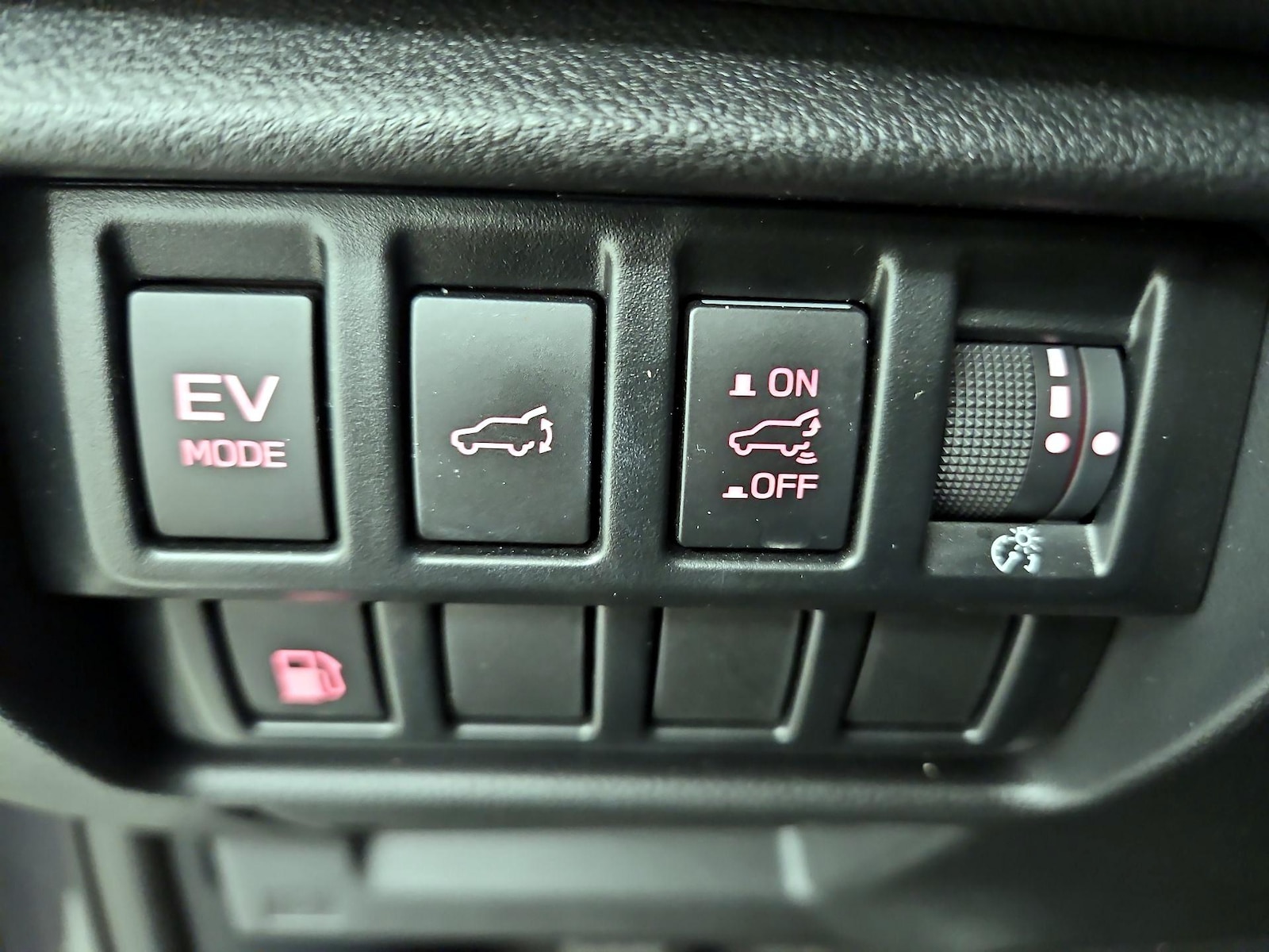 2025 Subaru Forester Touring - Photo 14