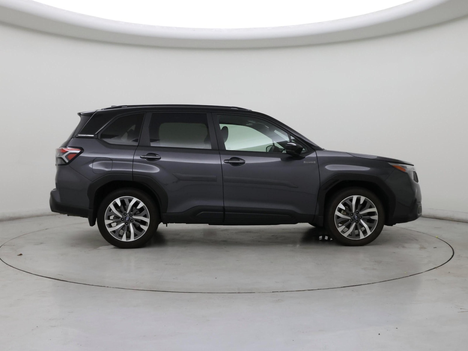 2025 Subaru Forester Touring - Photo 8