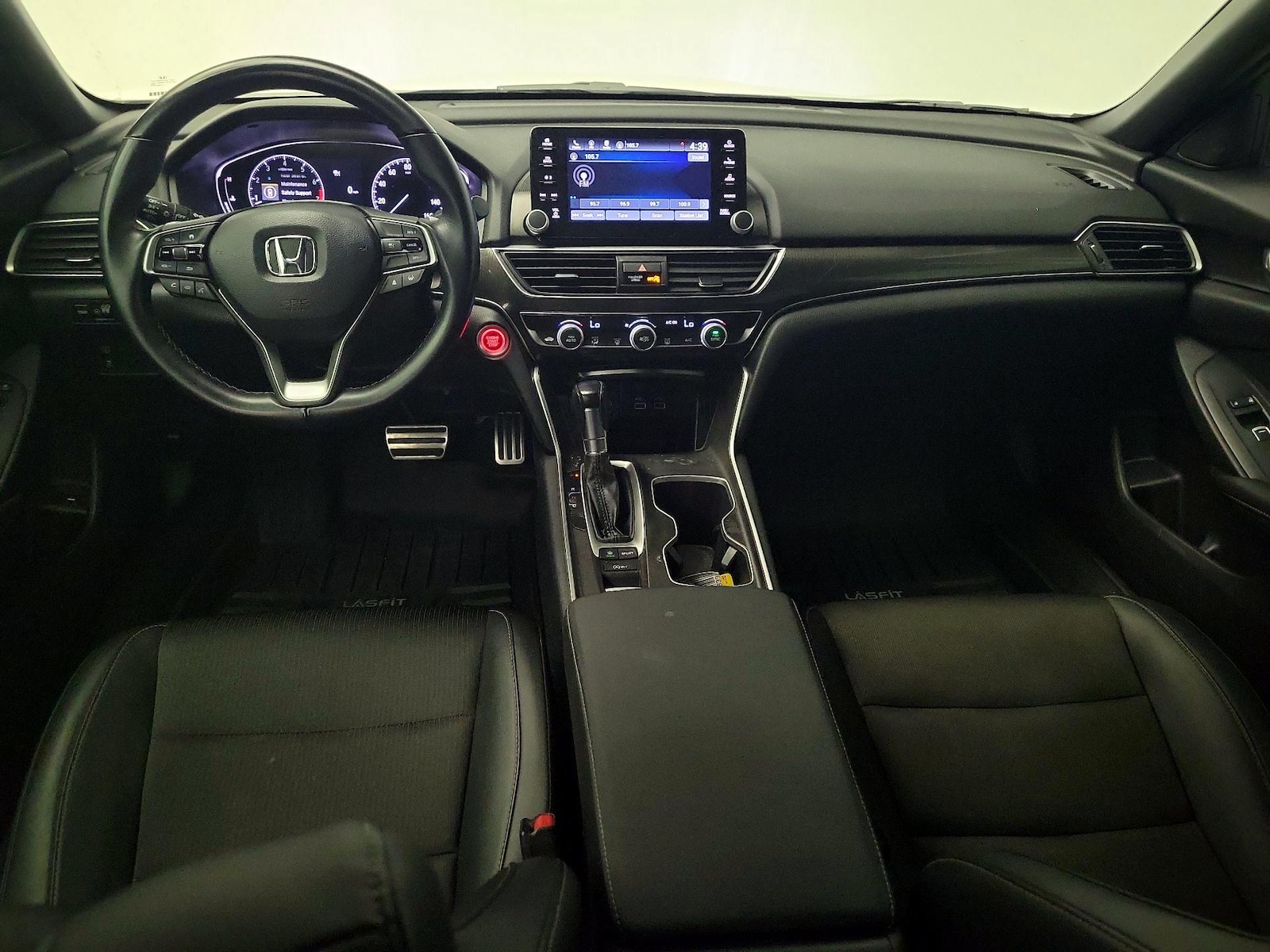 Apple CarPlay® & Android Auto™