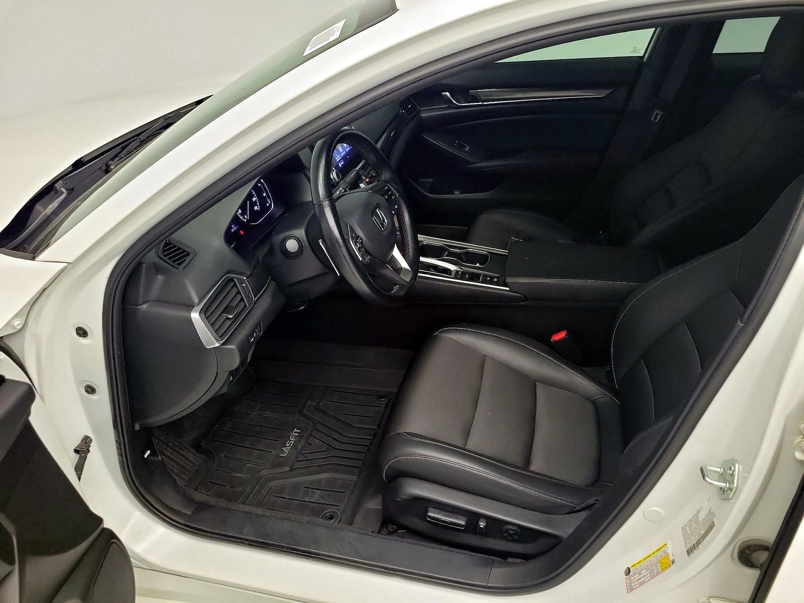Power Seat(s) & Side Airbags