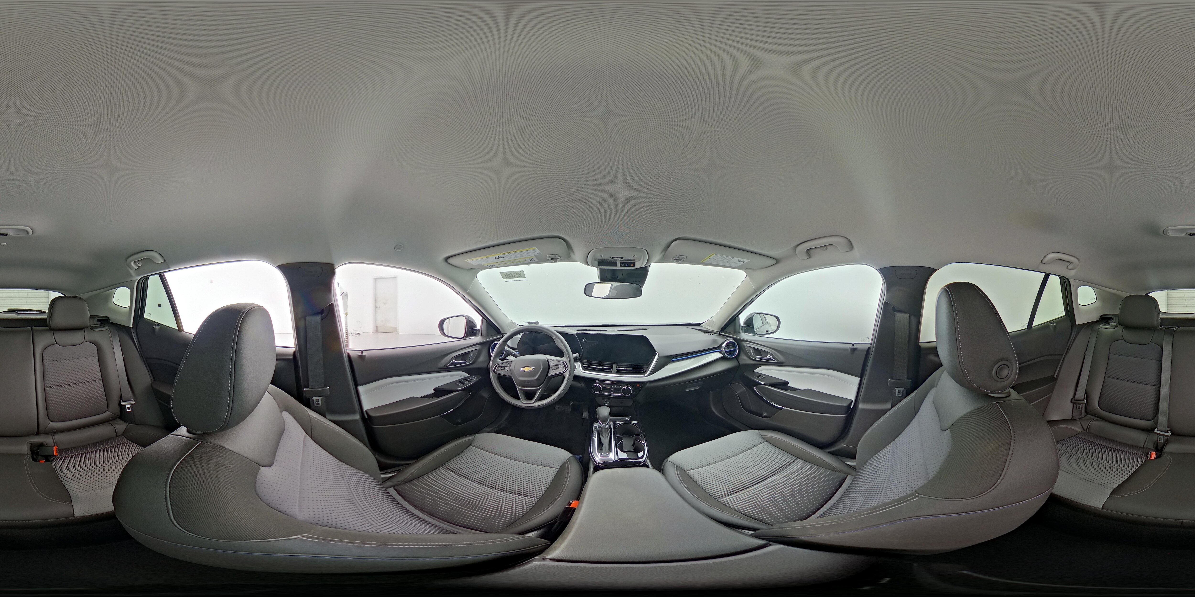 2025 Chevrolet Trax LT - Photo 24