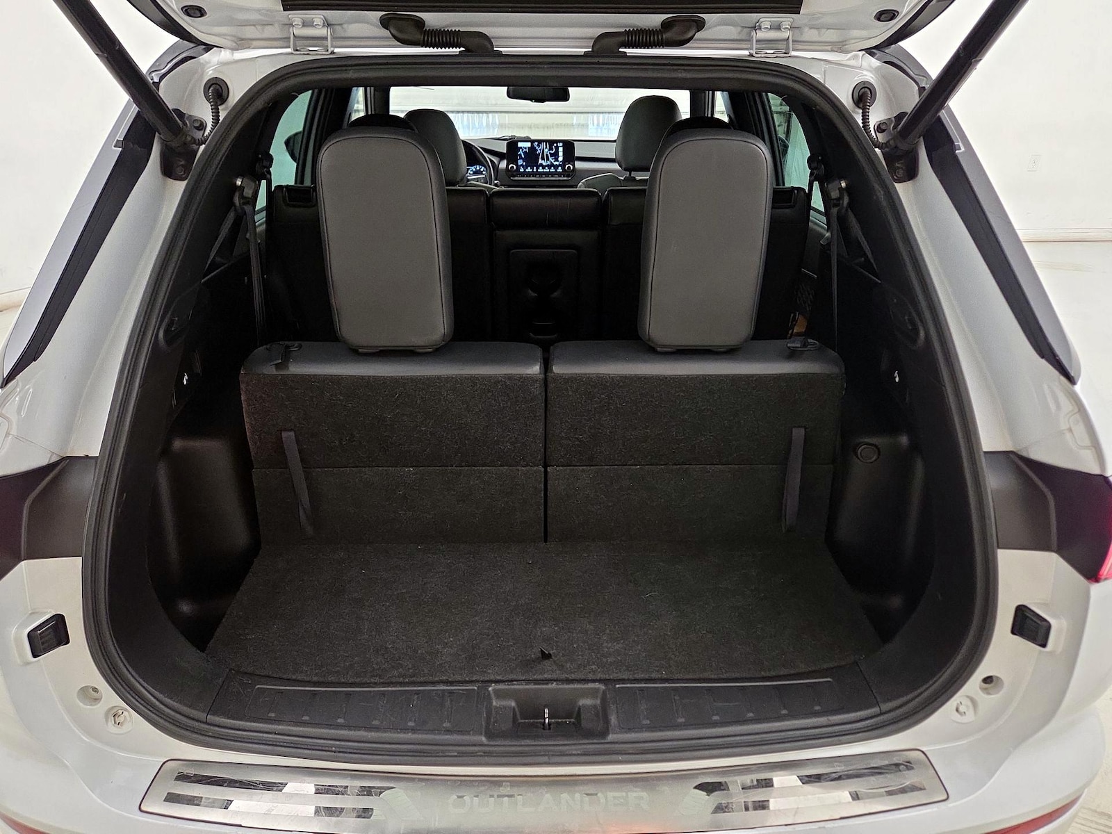 2023 Mitsubishi Outlander SEL - Photo 24