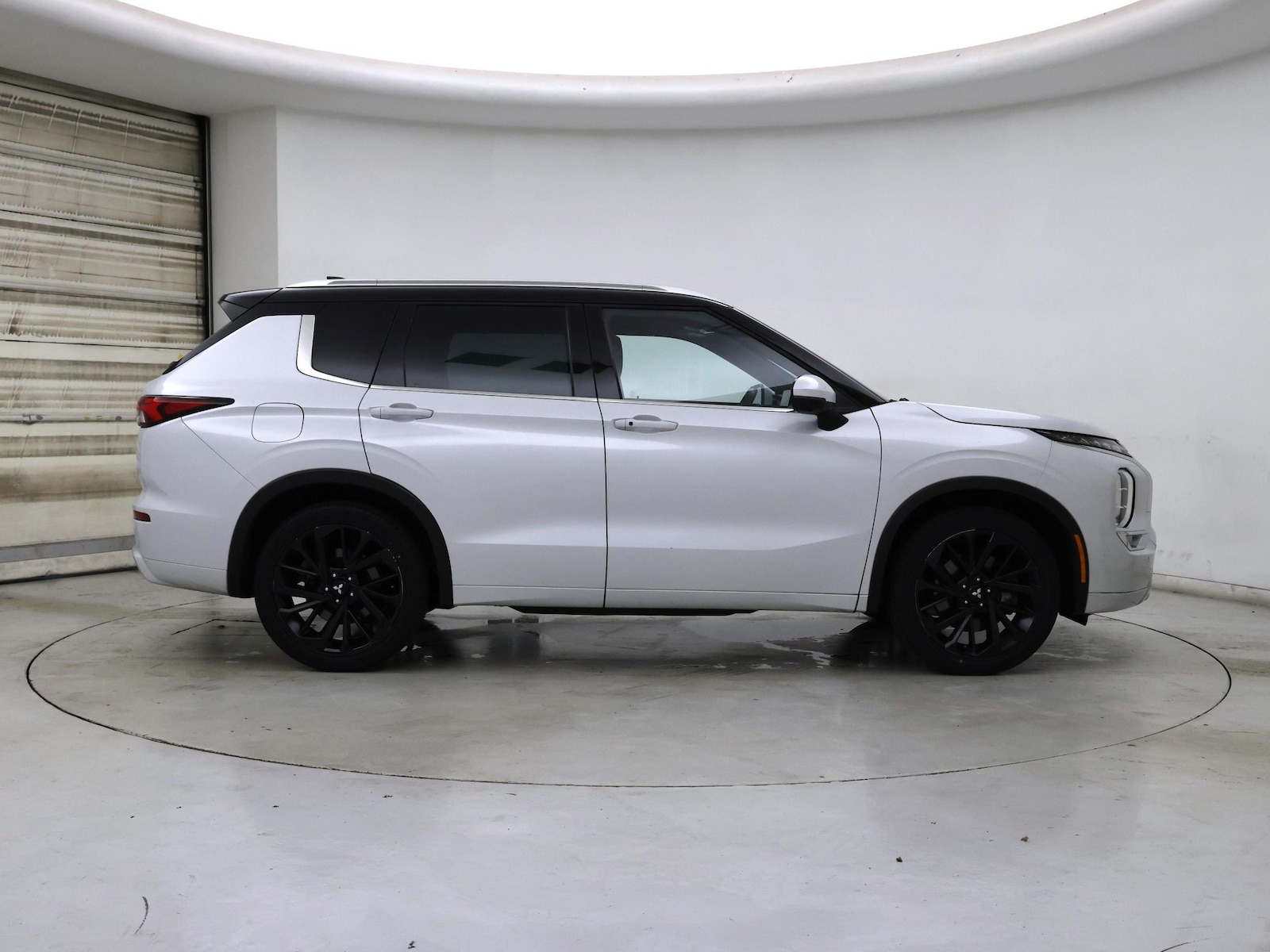 2023 Mitsubishi Outlander SEL - Photo 8
