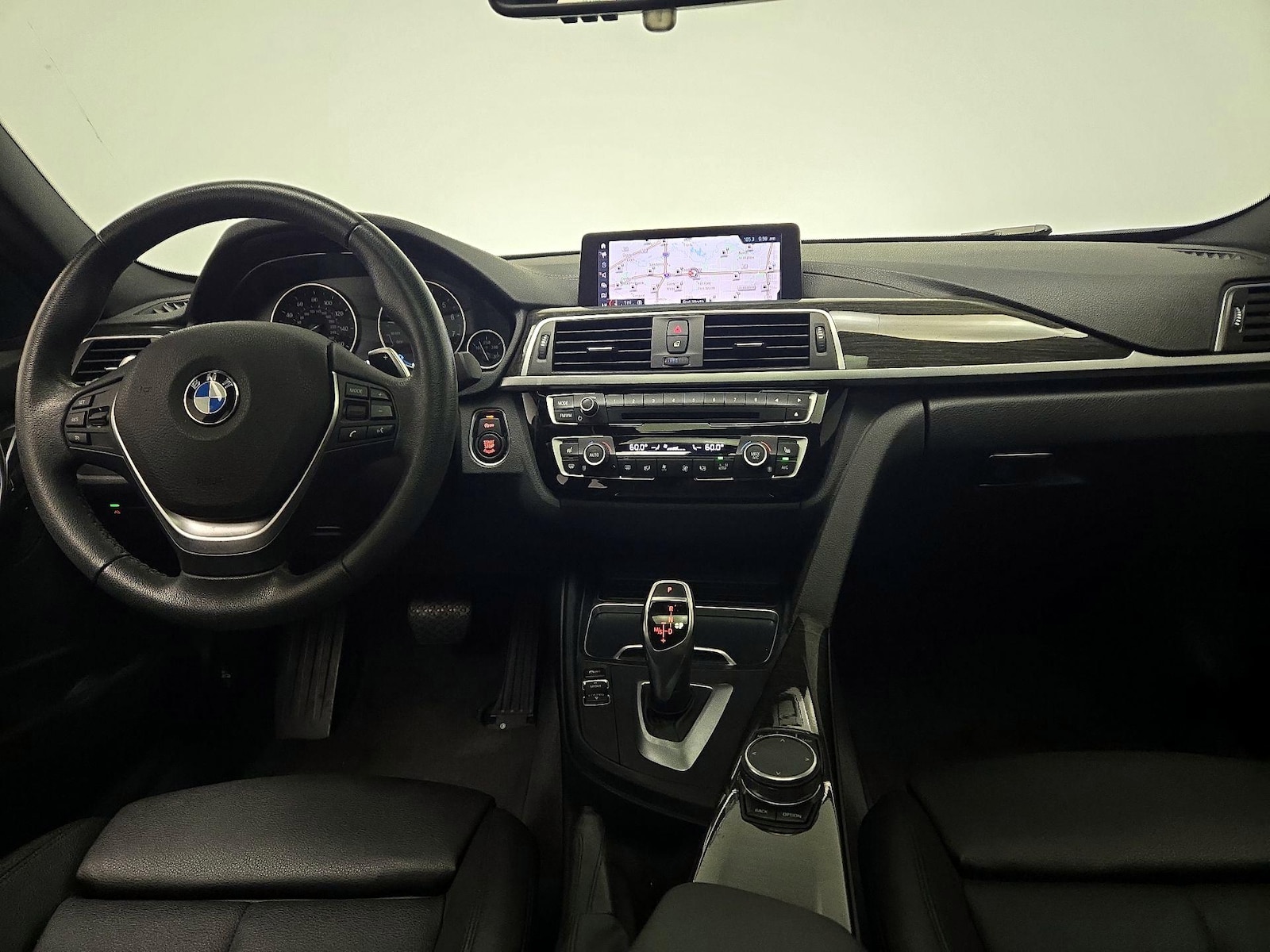 2018 BMW 3 Series 330i - Photo 10