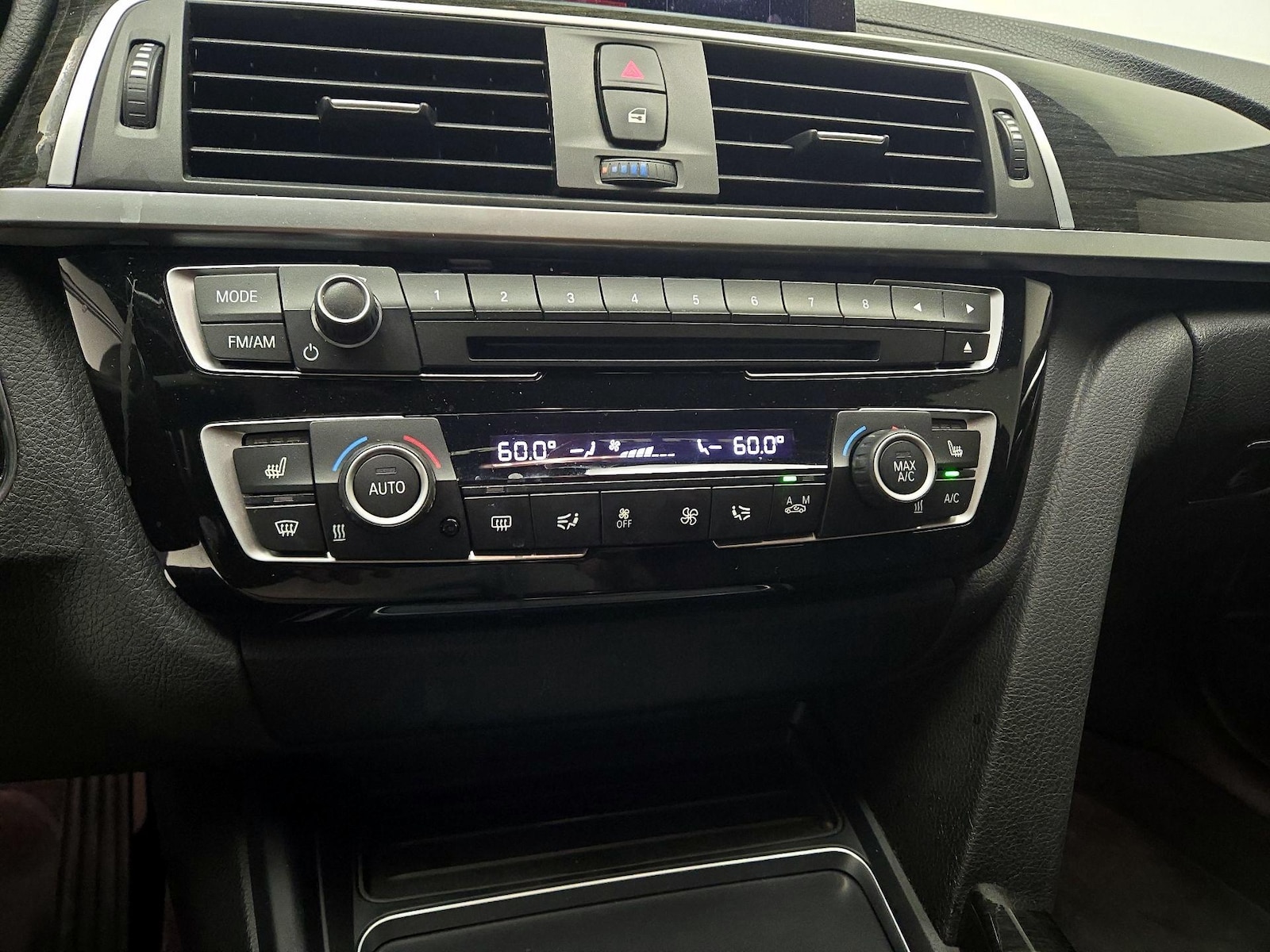 2018 BMW 3 Series 330i - Photo 18