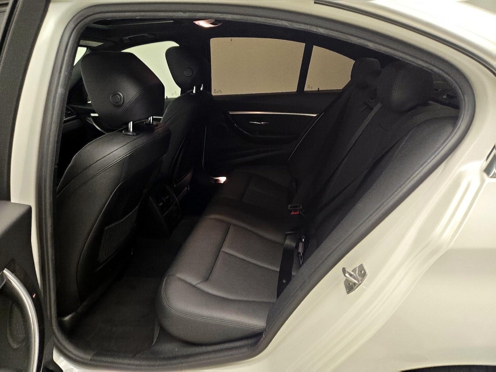 2018 BMW 3 Series 330i - Photo 21