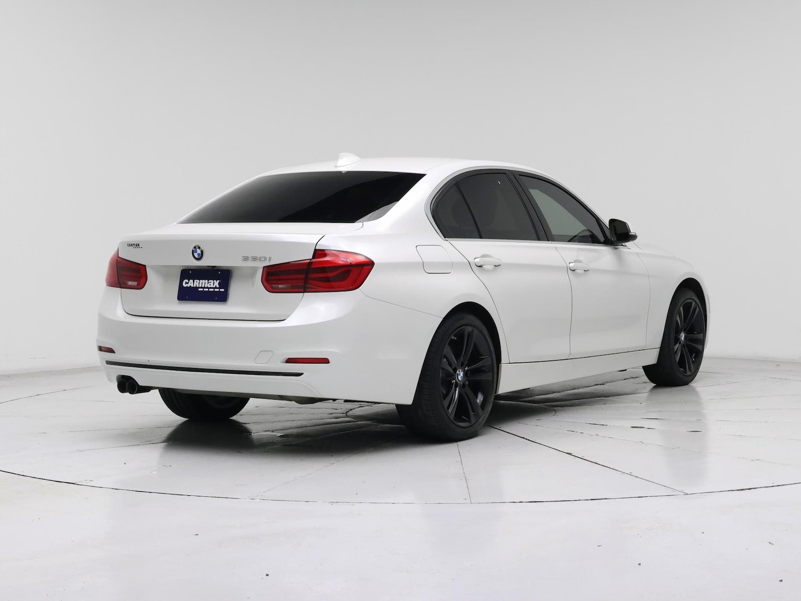 2018 BMW 3 Series 330i - Photo 9