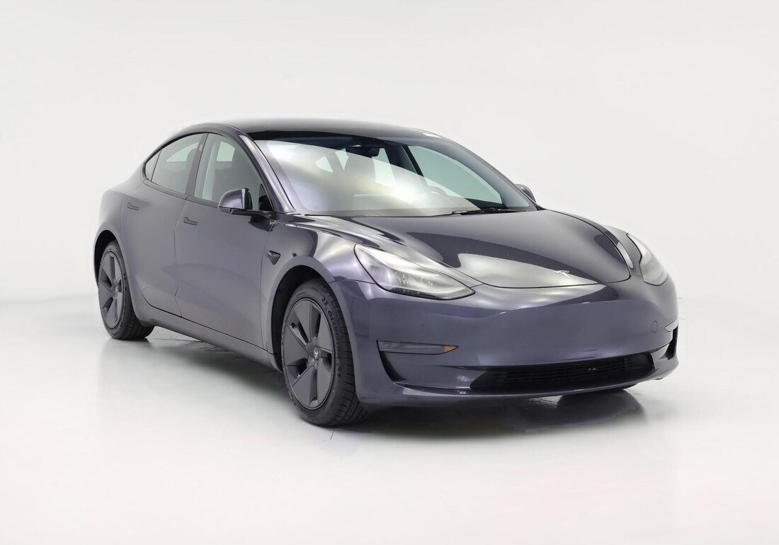 2023 Tesla Model 3 Rear-Wheel Drive in Gray — CarMax photo