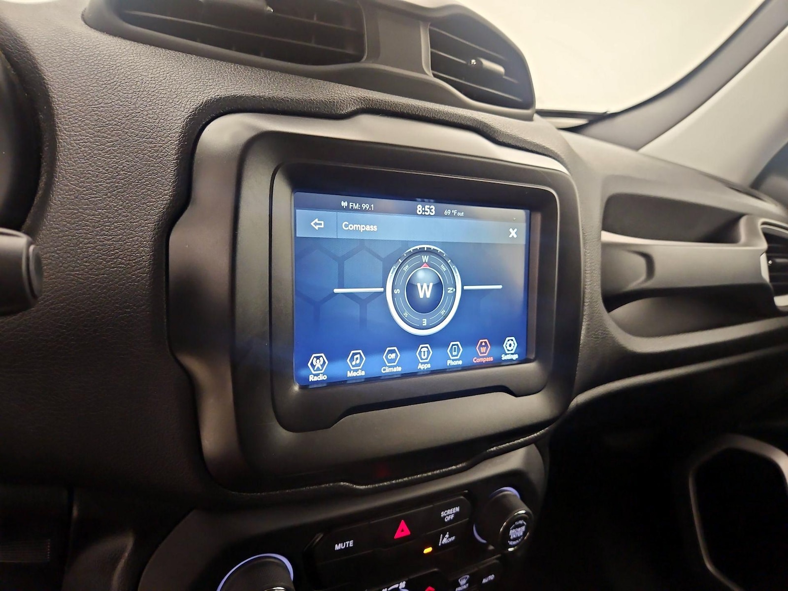 2021 Jeep Renegade Latitude - Photo 15