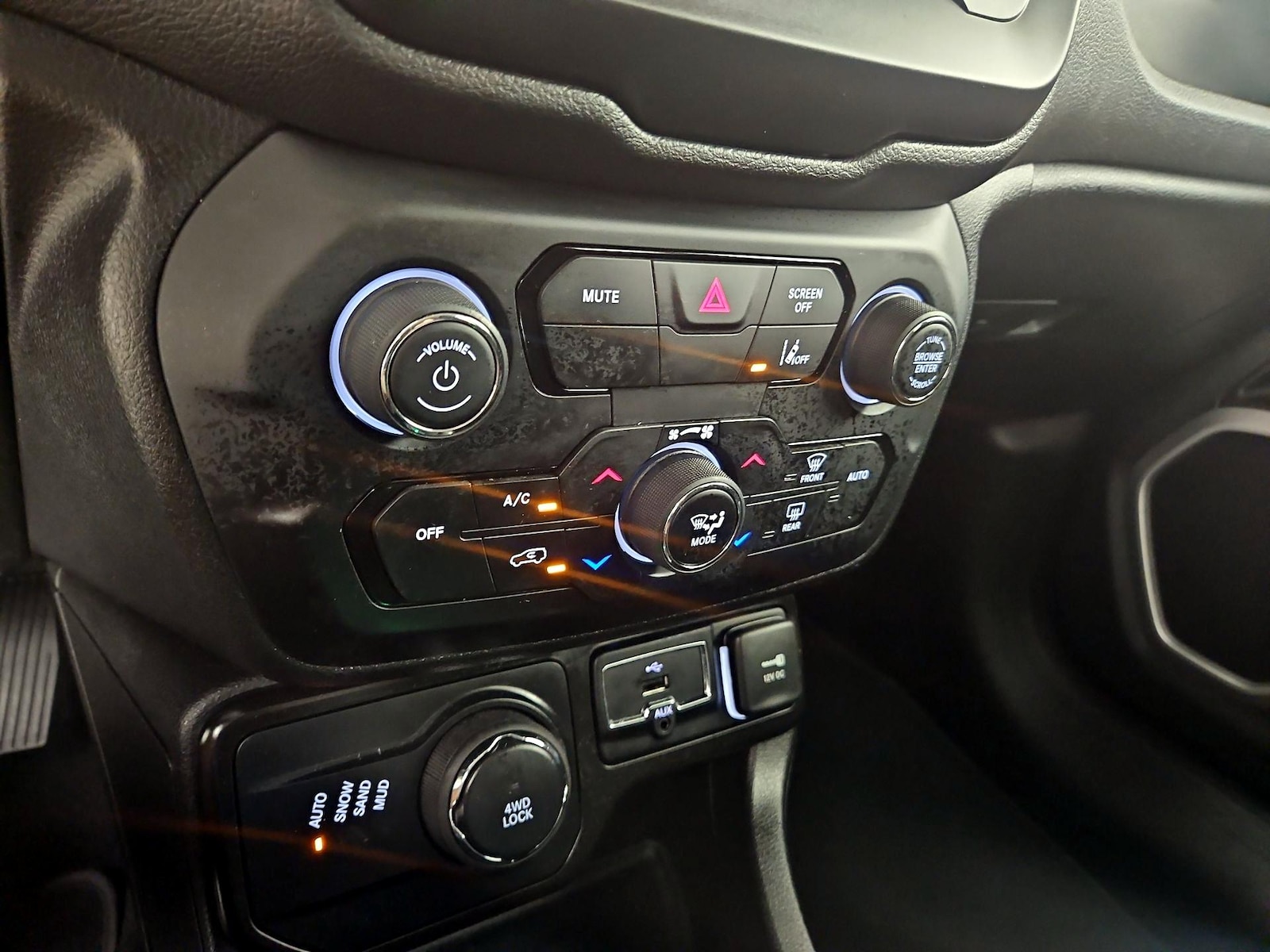 2021 Jeep Renegade Latitude - Photo 18