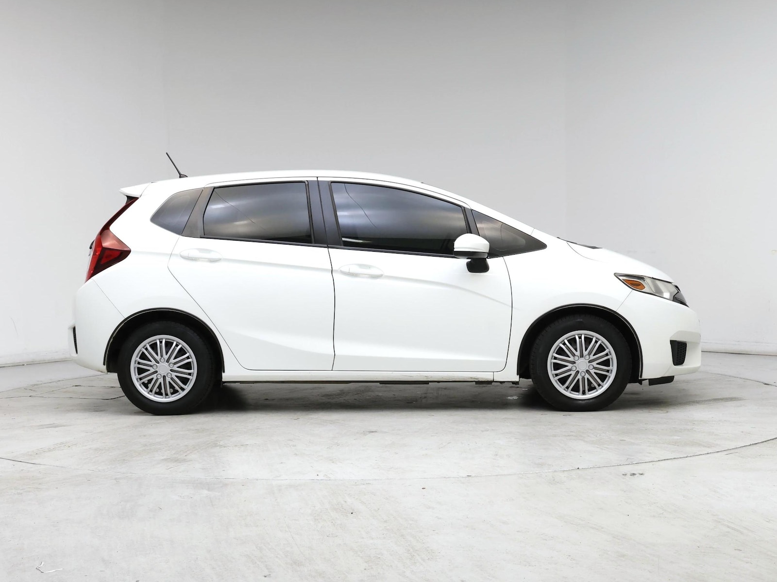 2016 Honda Fit LX - Photo 8