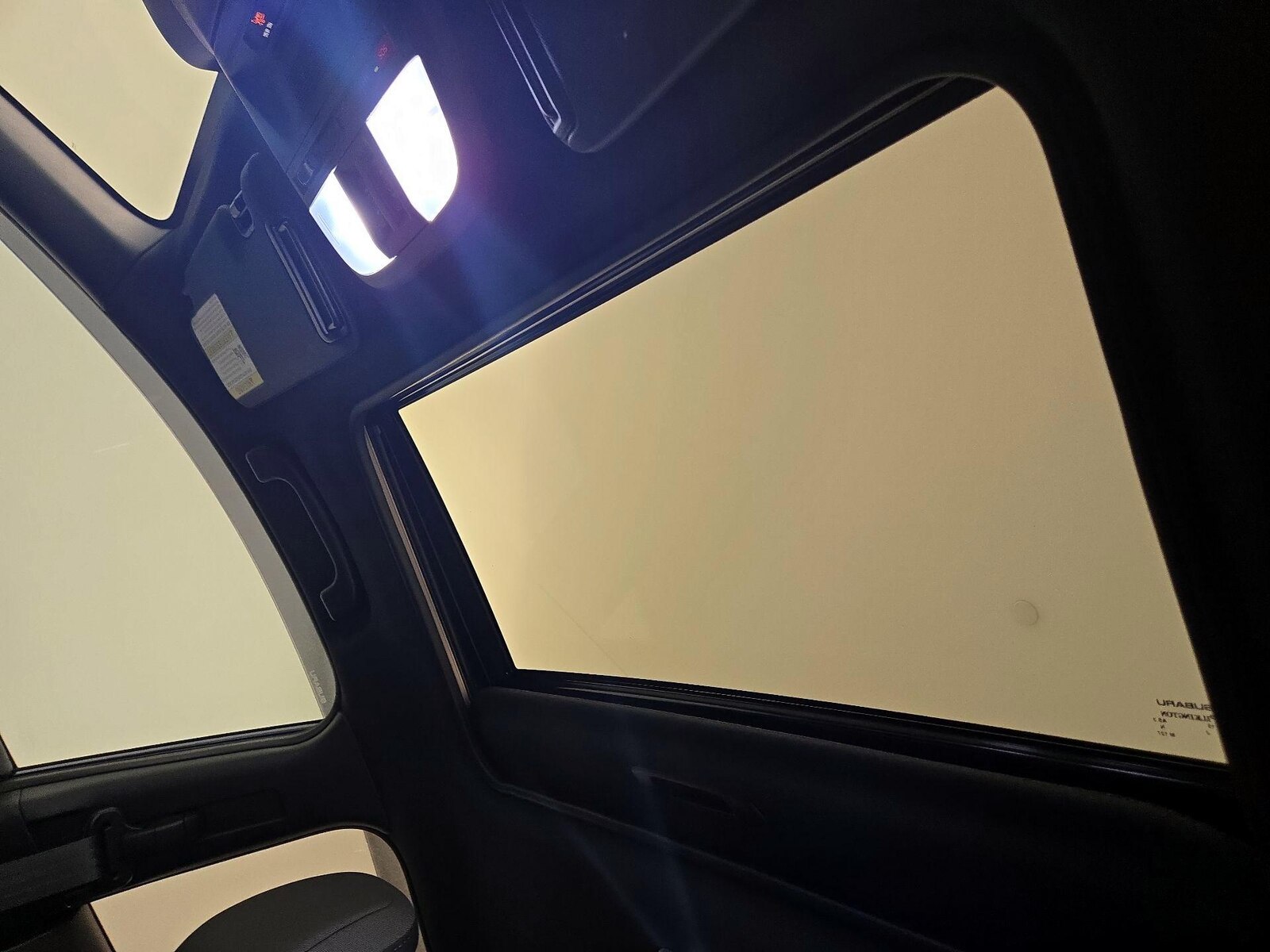 Sunroof(s) & Overhead Airbags