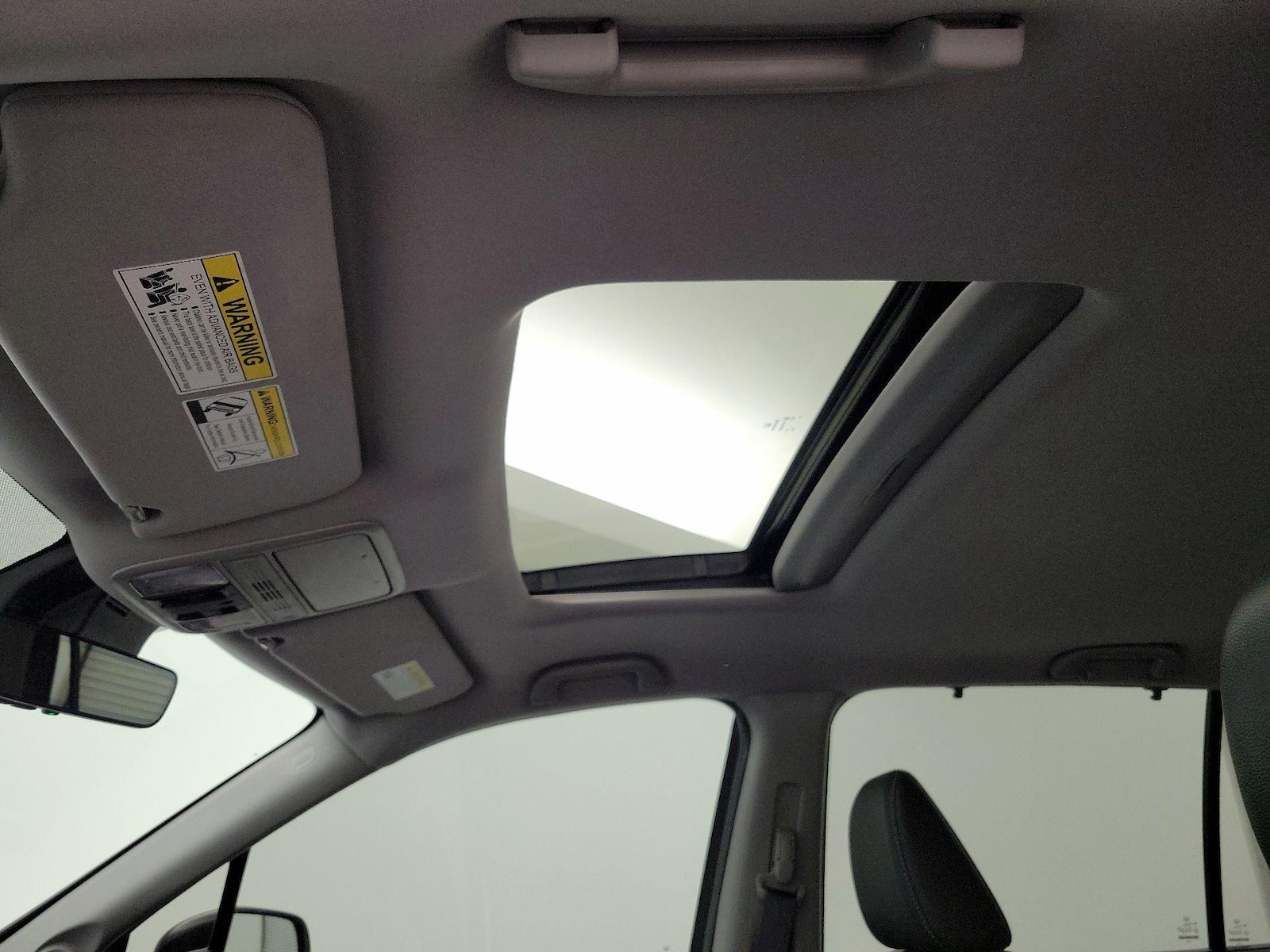 Sunroof(s) & Overhead Airbags
