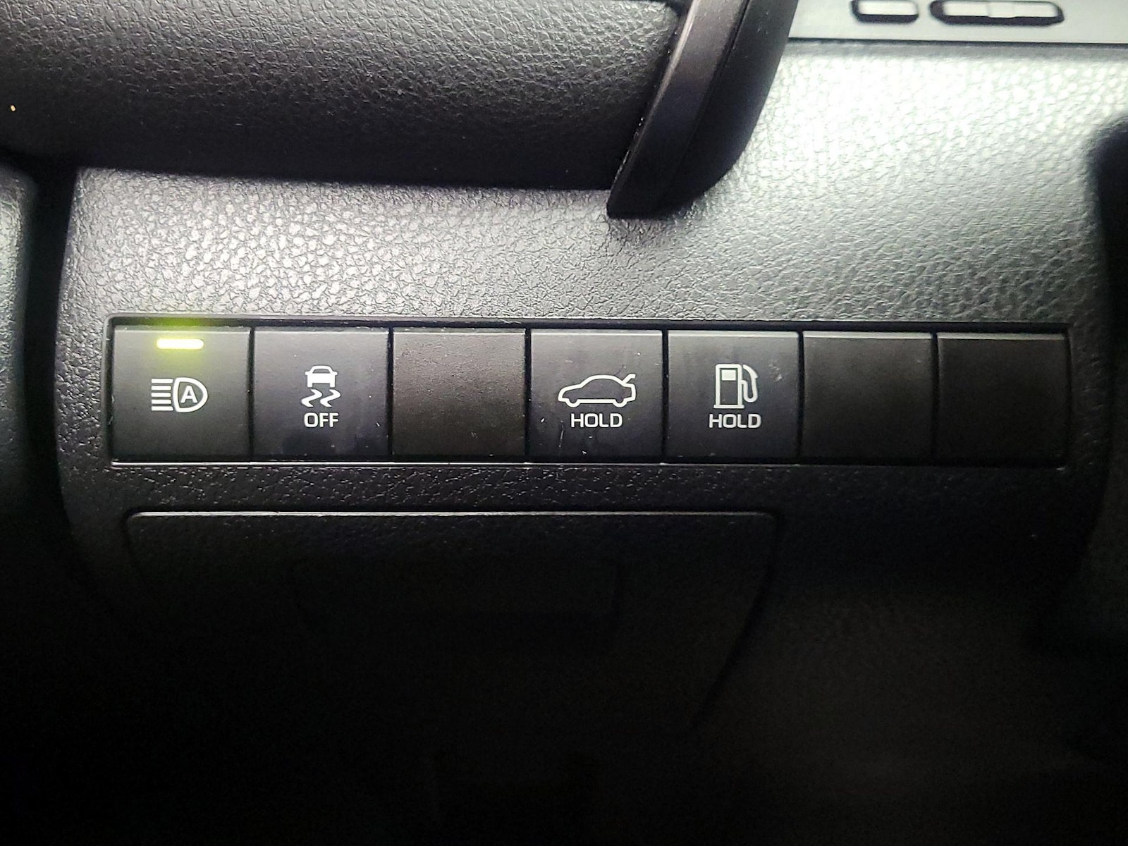 2022 Toyota Camry TRD - Photo 14