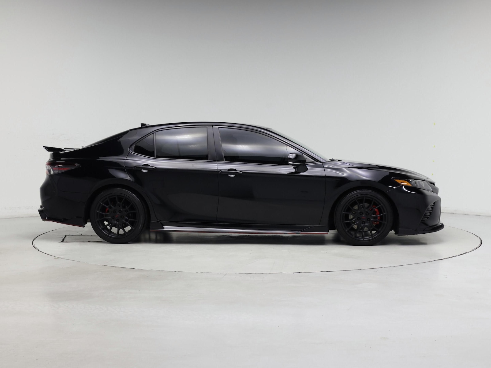 2022 Toyota Camry TRD - Photo 8