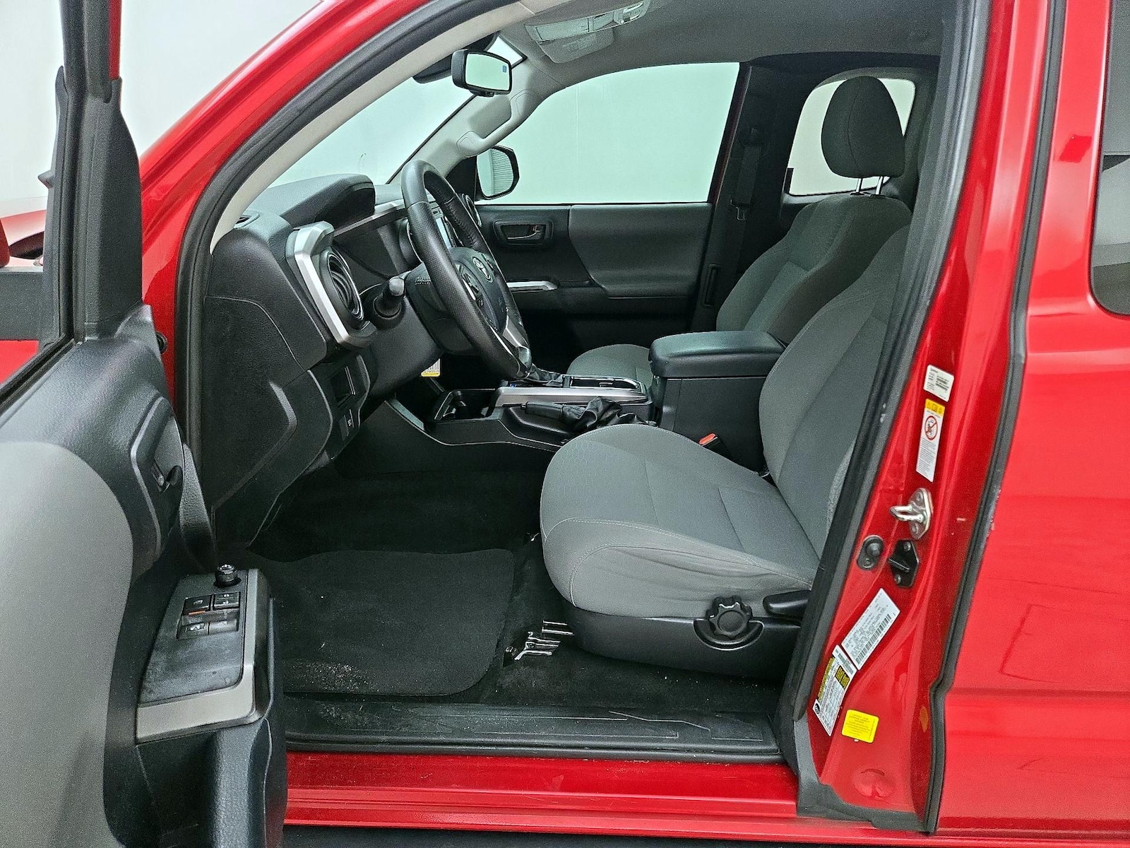 2019 Toyota Tacoma SR5 - Photo 12