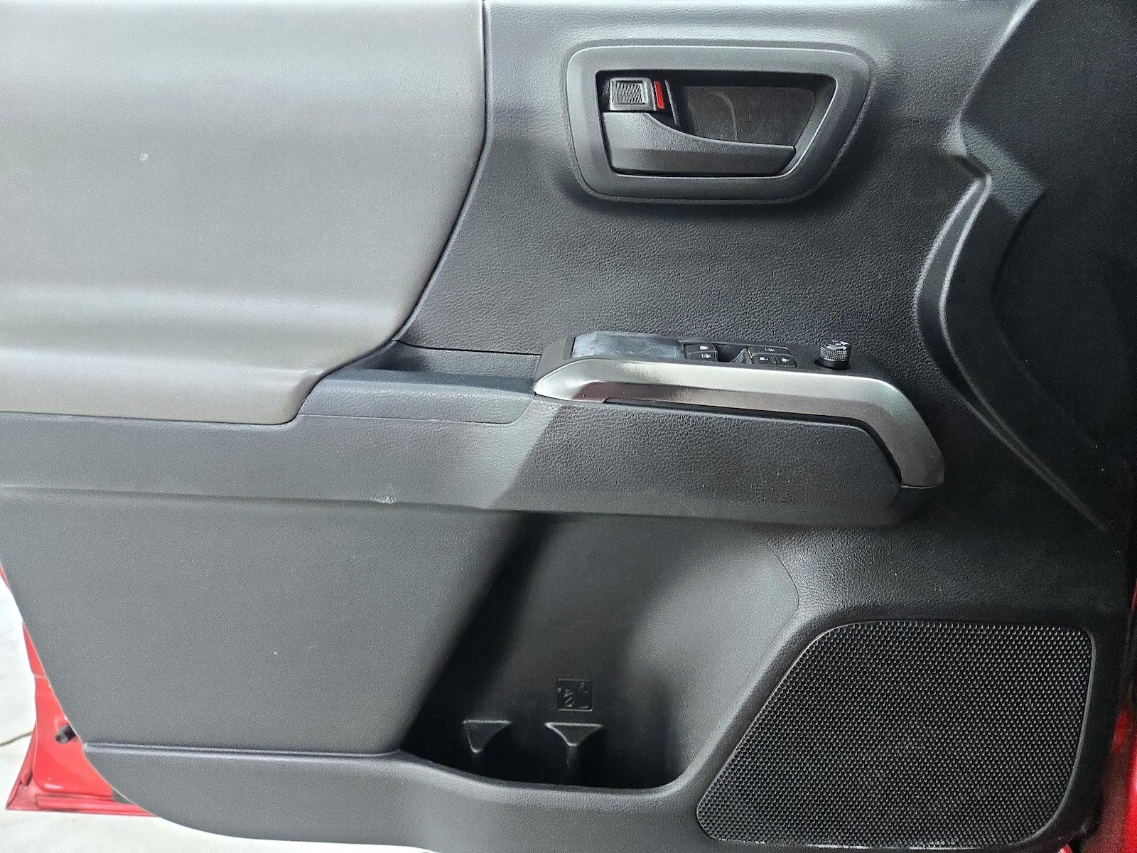 2019 Toyota Tacoma SR5 - Photo 13