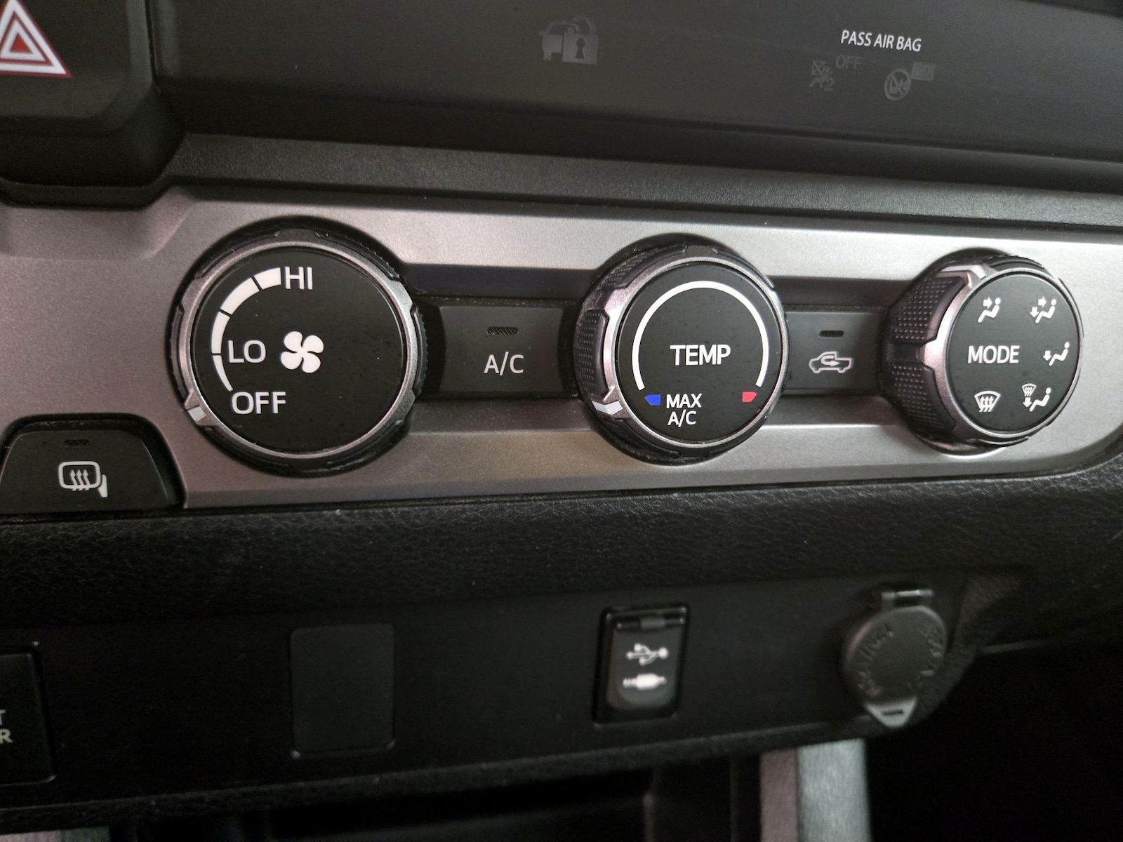 2019 Toyota Tacoma SR5 - Photo 17