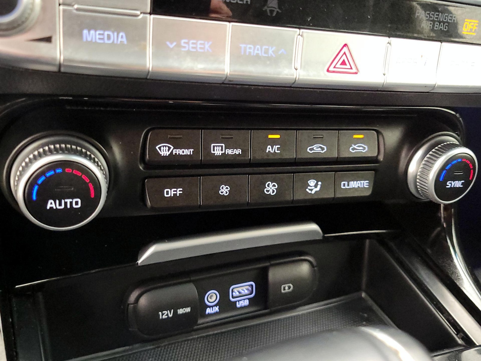 2018 Kia Stinger Stinger - Photo 17