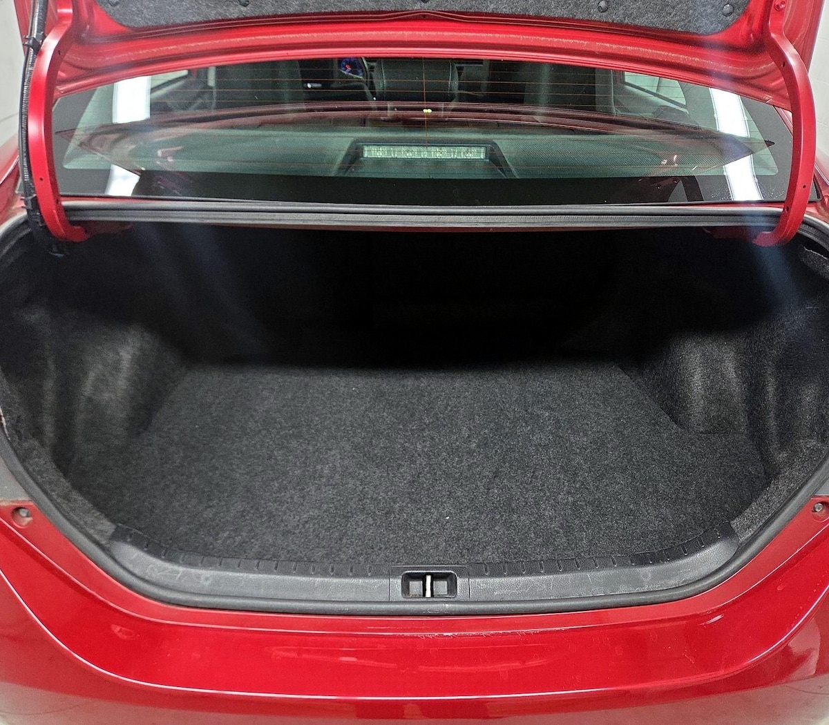 Trunk/Cargo (Seats Up)