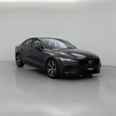 2024 Volvo S60 B5 Core Dark Theme