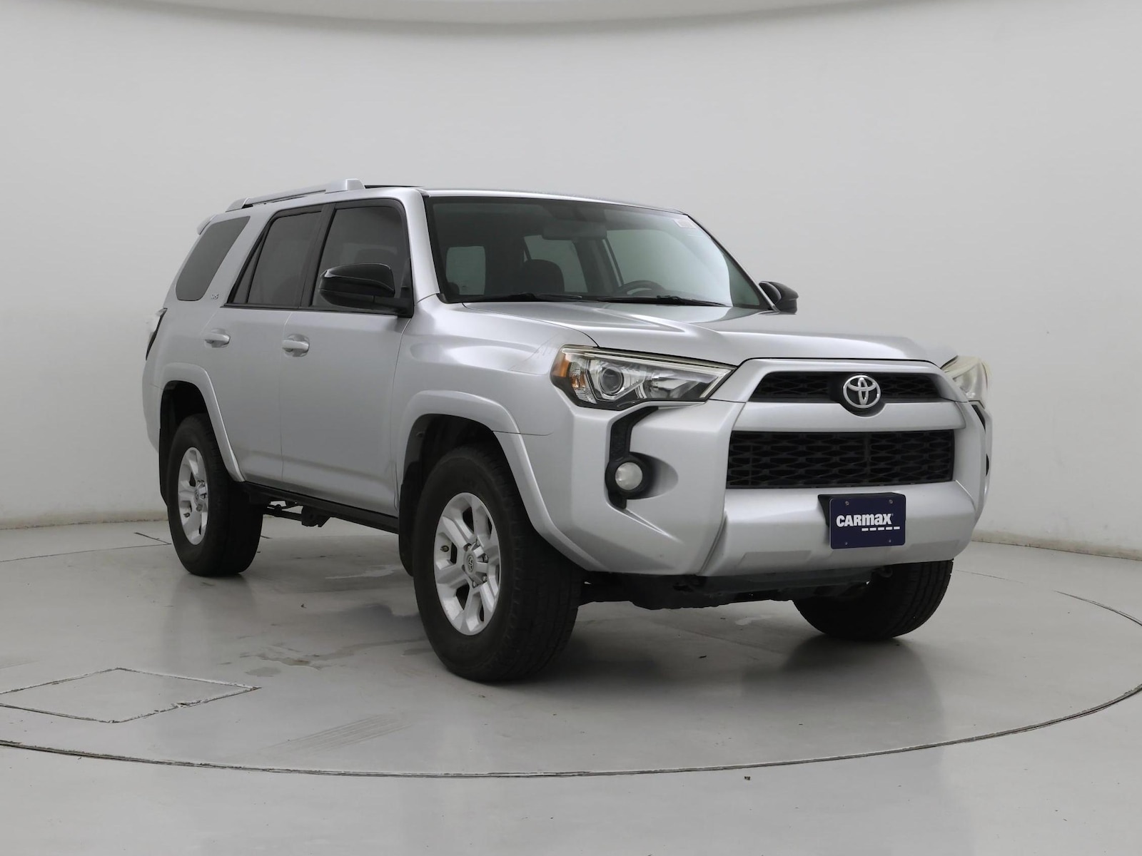 2016 Toyota 4Runner SR5 - Photo 2