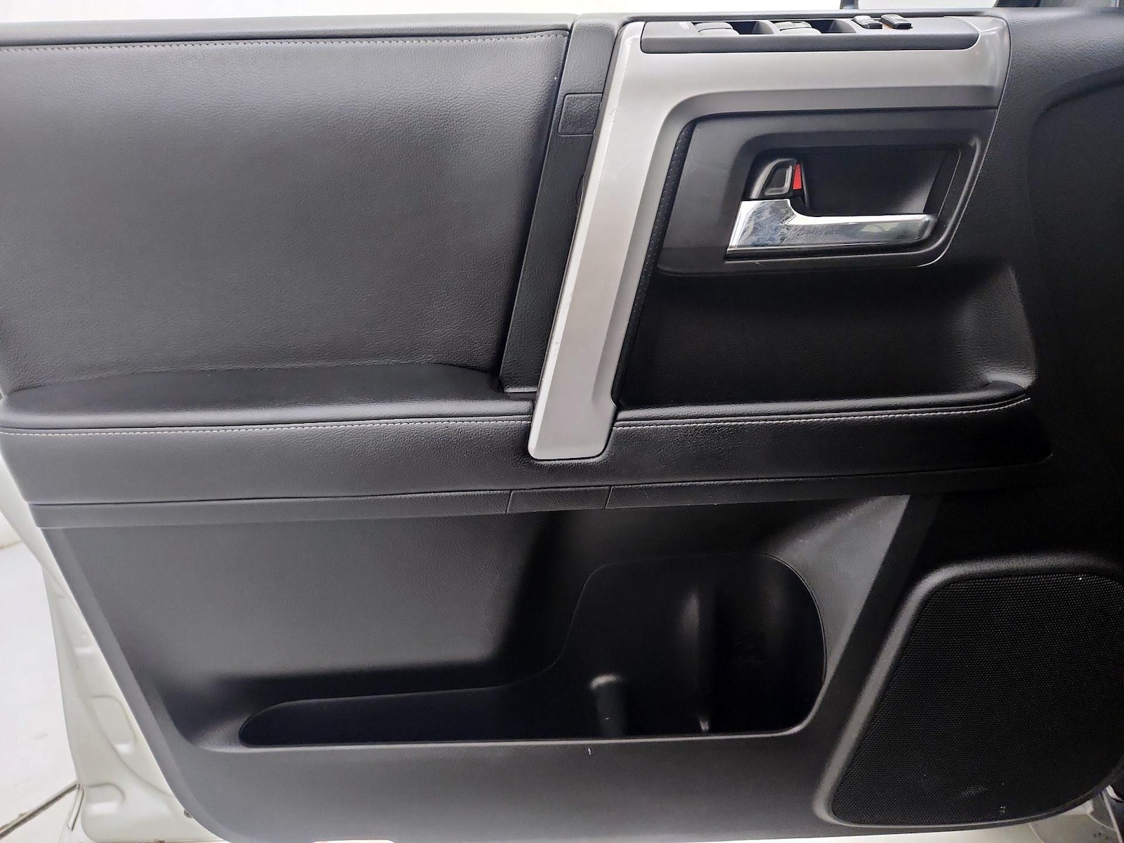 2016 Toyota 4Runner SR5 - Photo 13
