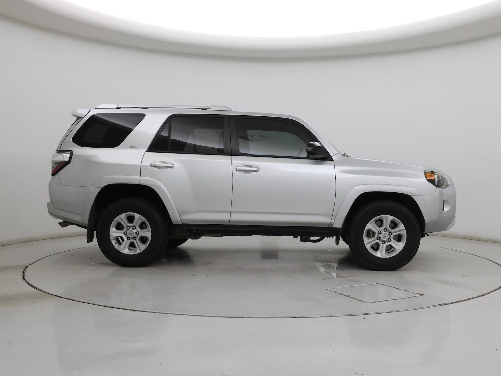 2016 Toyota 4Runner SR5 - Photo 8