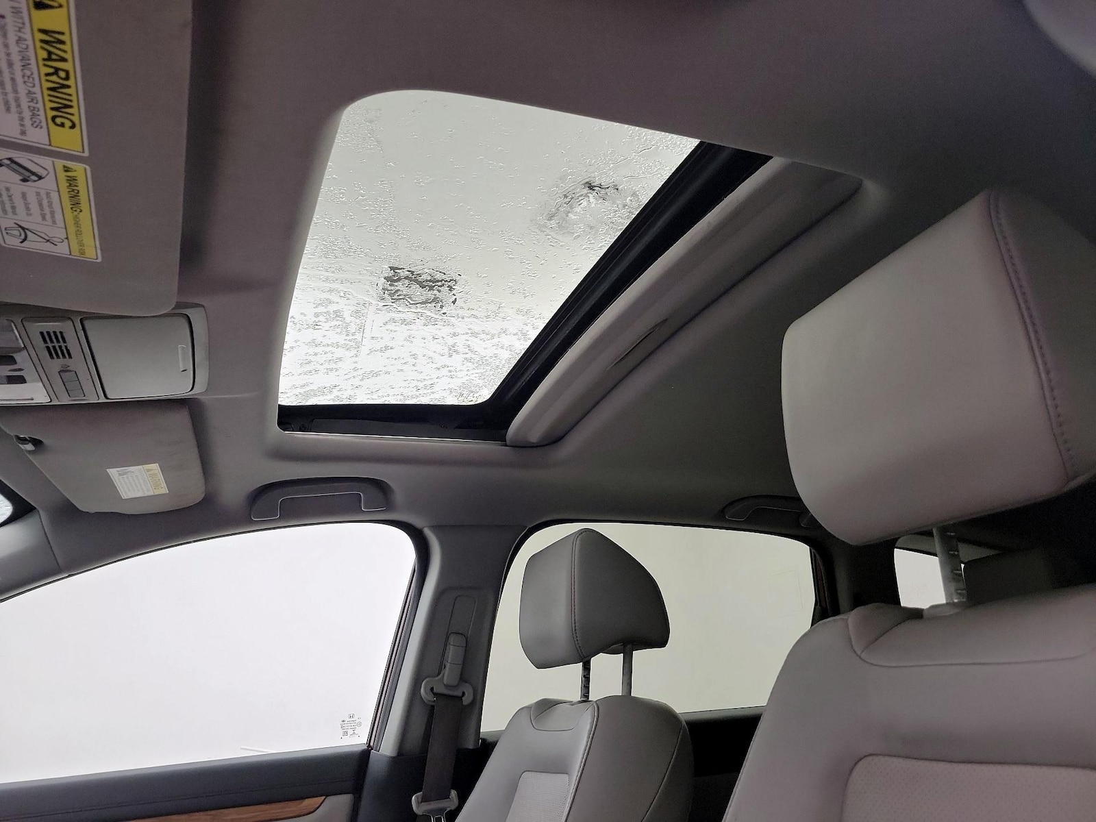 Sunroof(s) & Overhead Airbags